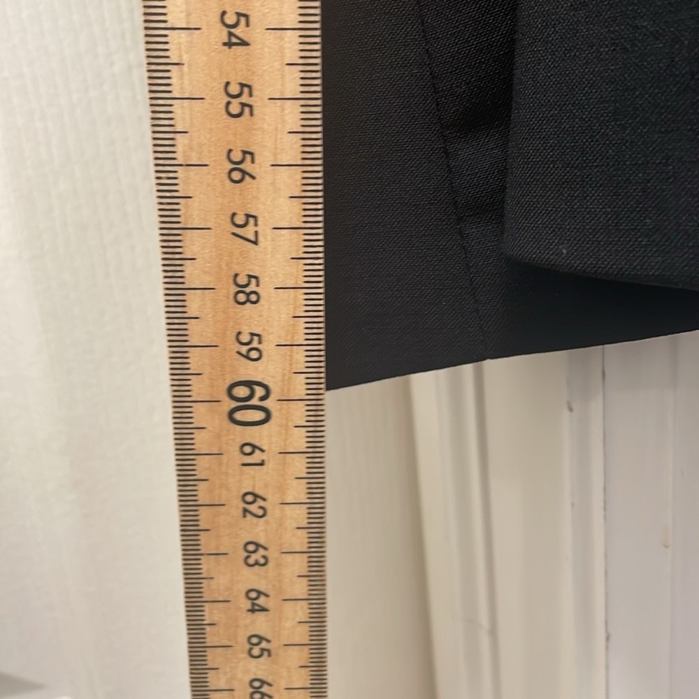 Banana Republic Virgin Wool Italian Fabric Stretch Blazer - Black 4 - Picture 9 of 12